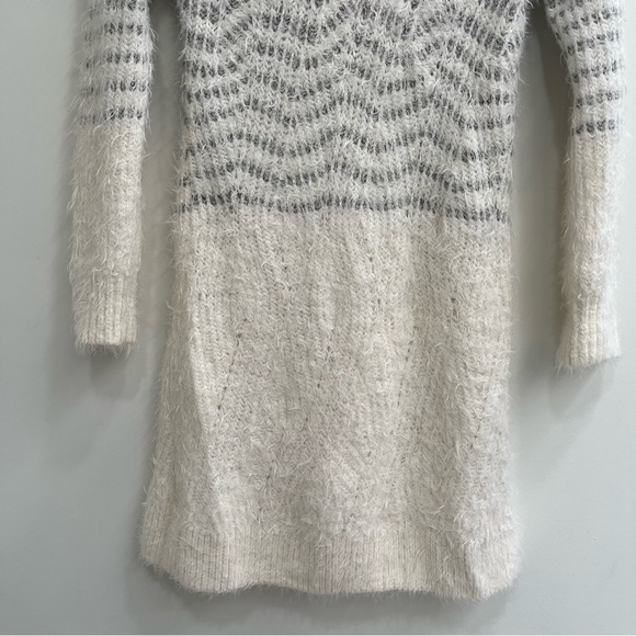 Anthropologie Sleeping on Snow Turtleneck eyelash sweater dress gray cream small - Picture 5 of 11